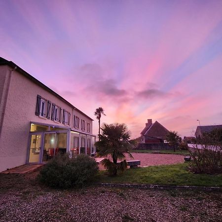 Hotel Les Montois ソー エクステリア 写真