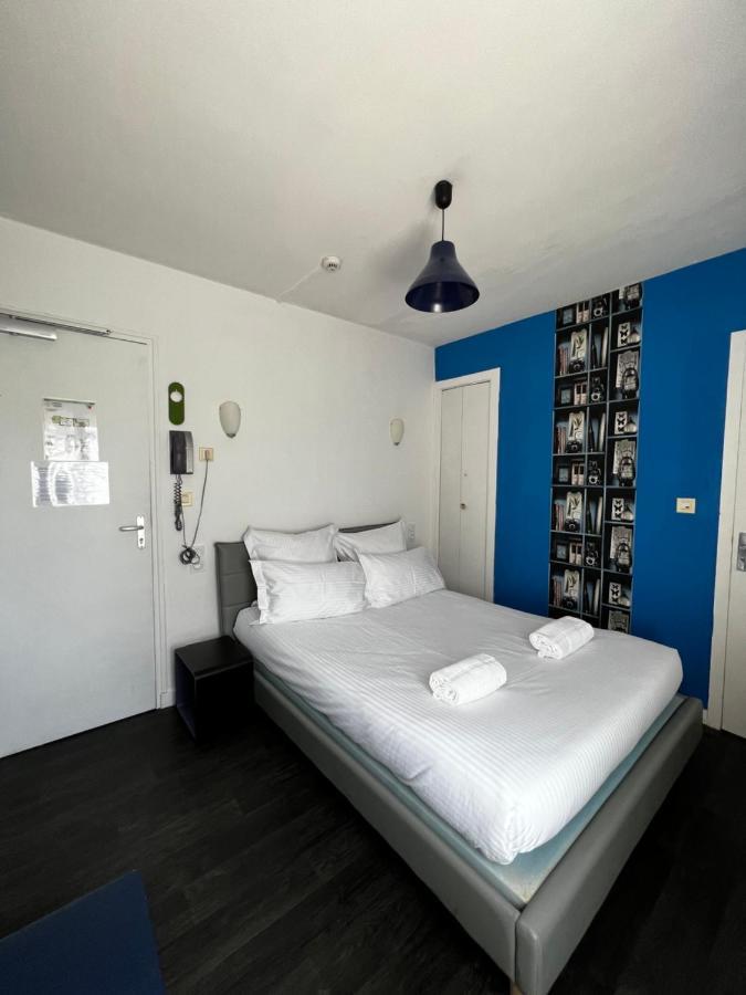 Hotel Les Montois ソー エクステリア 写真