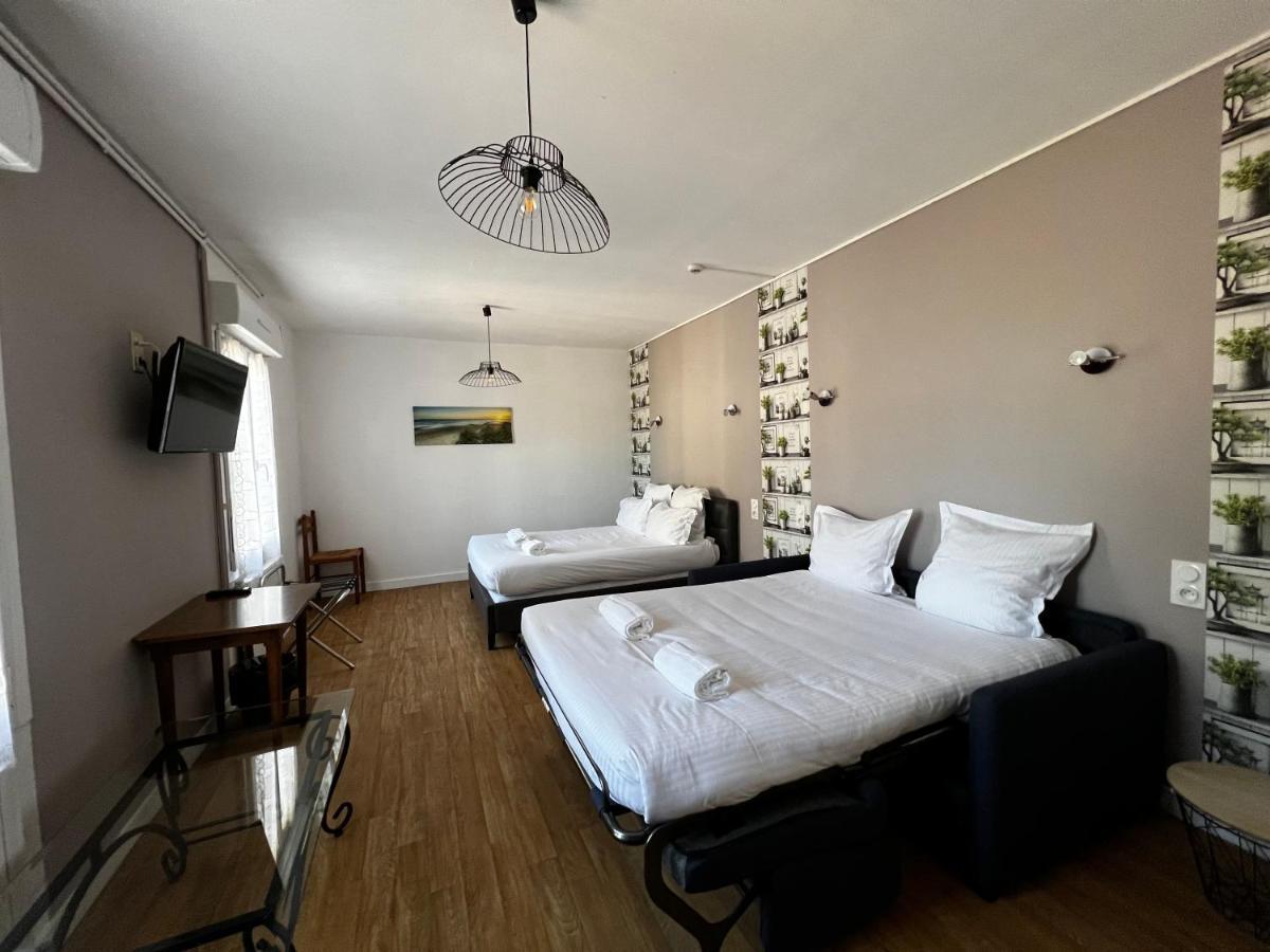 Hotel Les Montois ソー エクステリア 写真