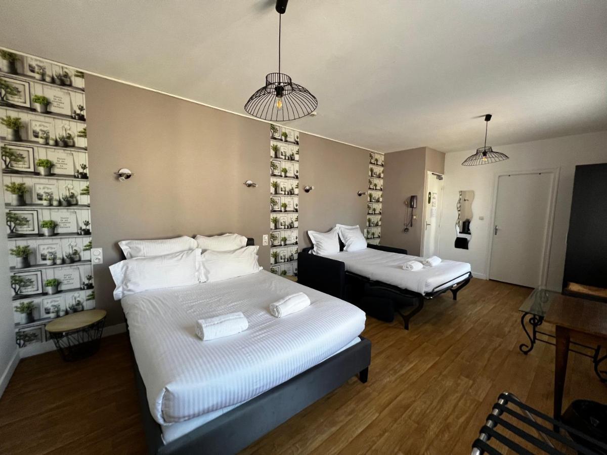 Hotel Les Montois ソー エクステリア 写真