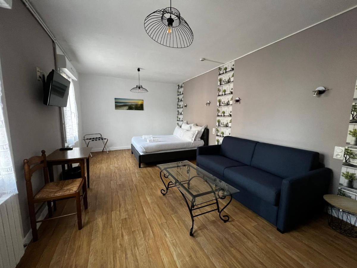 Hotel Les Montois ソー エクステリア 写真