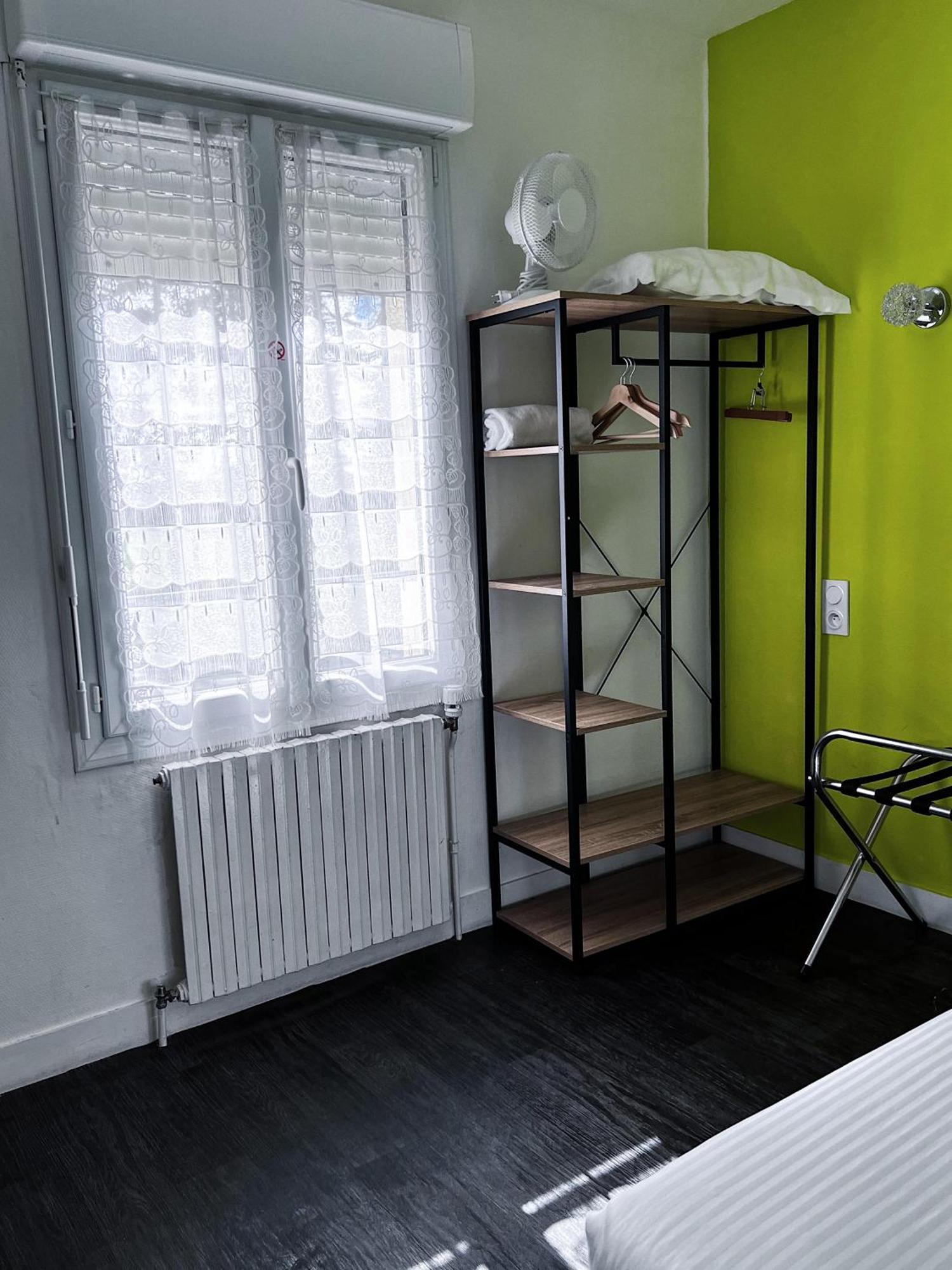 Hotel Les Montois ソー エクステリア 写真